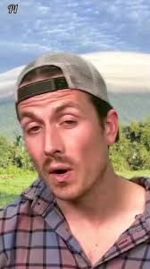 Jeremy Evans Face Photoof Grizzly Bear