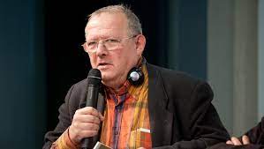 Funkcjonując od początku lat 90. Michnik Bede Wydawal Wyborcza W Podziemiu Rozmowa Sierakowskiego