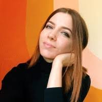 Lisa Engler's Instagram, Twitter & Facebook