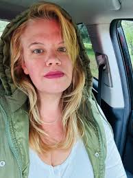 Couple travels to roadside attractions and national parks