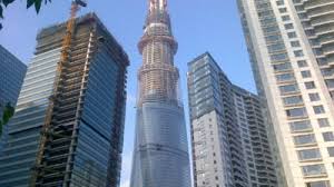 In prezent, constructia se afla in grija. Un Zgarie Nori Din Shanghai Devine Cel De Al Doilea Cel Mai Inalt Turn Din Lume Mobile