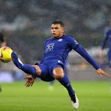 Thiago silva's wife belle silva has been in the limelight for her social media posts following chelsea's incredible win over premier league rivals manchester city in the uefa champions league final 2021. We Need You Chelsea Fans Express Worry After Thiago Silva Injury Football London