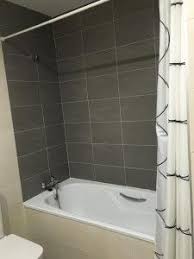 Cambiar Bañera Por Ducha Leroy Merlin La Reforma De Bano De Carolina Y Su Familia Platos De Ducha Banera Ducha
