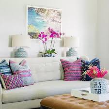 10 best ottoman coffee tables, best storage ottoman, round ottoman coffee table, square ottoman coffee table, leather ottoman. Oversized Ottoman As Coffee Table Design Ideas