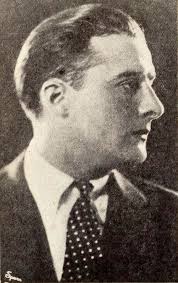 34 Gaston Glass Image: PICRYL