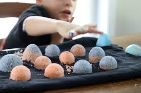 Shape bath bombs into balls by hand or mold them into shapes with items from the kitchen, such as ice cube trays or muffin cups. How To Make Homemade Bath Bombs With Kids Honestly Modern