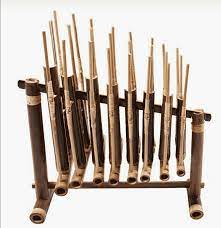 Angklung dan gong termasuk jenis alat musik. 16 Alat Musik Melodis Pengertian Contoh Beserta Gambarnya