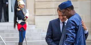 Mahamat idriss déby itno, who now leads a transitional military council in chad. Tchad France Idriss Deby Arrive A Paris Avec Une Delegation A Visage Securitaire Le Tchadanthropus Tribune