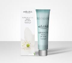 Free Psd Fashion Branding Cosmetic Mockups Cosmetics Mockup Packaging Mockup Free Skin Care Products