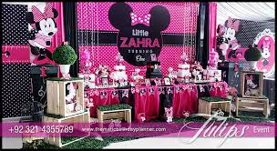 I am big on presentation and wanted to do something fun. Minnie Mouse Party Theme Decoration Ideas In Pakistan