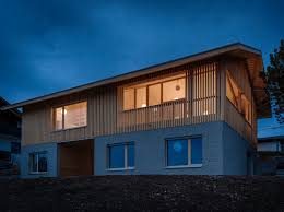 Das grundgerüst ist richtig stabil gebaut und noch. Holz Und Beton Einfamilienhaus Modernes Bauernhaus Aussen Style At Home