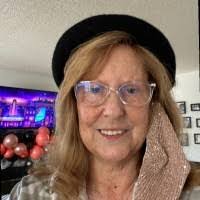 Candice Johnston's Instagram, Twitter & Facebook