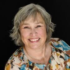 Robin Slaven's Instagram, Twitter & Facebook