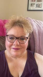 I dońt know if music can change the world overnight but I know that music  can help someone make it through à difficult night.