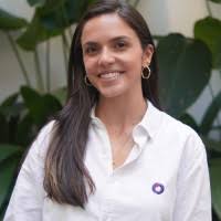 1000+ perfis com “Akemi”