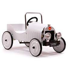 Une Voiture A Pedales De Collection Pour Les Enfants A Decorer Soi Meme A L Aide De Stickers Ou De Peinture A L Eau Quoi De Pedal Cars Toy Pedal Cars