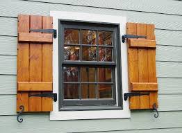 Setelah sebelumnya kita membahas 13 model jendela rumah minimalis terindah, maka hari ini kita akan bahas salah satu komponen pendukungnya yang cukup penting dalam masalah desain serta dekorasi, yaitu membahas berbagai foto teralis jendela minimalis. Contoh Desain Jendela Yang Indah Untuk Rumah Anda Majalah Keluarga