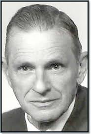 Ex-school board chief Robert Riggs dies