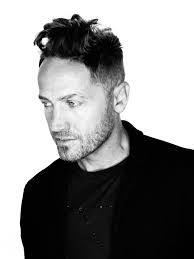 TobyMac has an unusual trek to twins