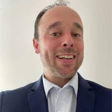 Charles Resh's Instagram, Twitter & Facebook