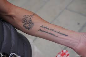 Jun 14, 2021 · britney spears hat ein tattoo, von dem bislang nur diejenigen wussten, die ganz nah an sie herankommen. Hidden By Lycra Tattoos Of The Men S Pro Peloton Cyclingtips