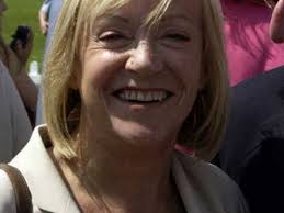 Carol Barnes: Authoritative television journalist who anchored 'News at  Ten'