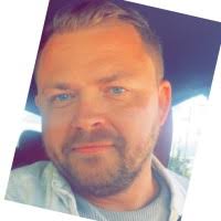 40+ "Robert Knott" profiles