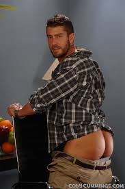 Cody Cummings sports some facial hair