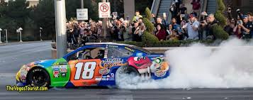 The las vegas strip is almost always open. Nascar Burnouts On The Strip 2017 Video