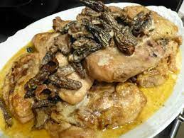 La veille, découpez la poularde en 8 morceaux ou demandez à votre boucher de le faire. Supremes De Volaille Au Vin Jaune Et Aux Morilles Bigmammy En Ligne