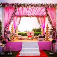 Dazzling Mandap Decoration Ideas For Your 2020 Wedding In 2020 Mandap Decor Hindu Wedding Decorations Desi Wedding Decor