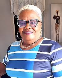 Donna Sealy's Instagram, Twitter & Facebook