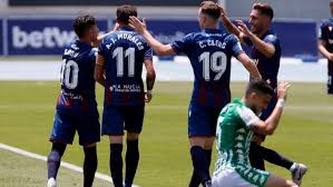 Betis séville va gagner le match cotes 3.24. Levante Vs Betis Levante Make Betis Pay For Defensive Mistakes In Goal Fest At La Nucia Laliga Santander