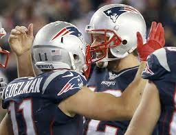 Domination Pats Rout Dolphins To Improve To 7 0 Patriots Football Julian Edelman Patriots