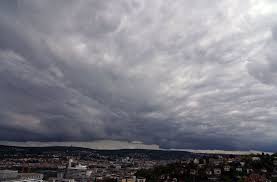 Schwere unwetter in deutschland sorgten in der nacht von montag auf dienstag für große schäden. Wetter In Baden Wurttemberg Erst Sonne Dann Unwetter Bis 28 Grad Stuttgart Stuttgarter Nachrichten