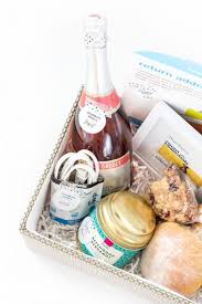 Homemade gifts, diy gifts, are a great way to add a personal touch to your gift giving. 50 Diy Gift Baskets To Inspire All Kinds Of Gifts