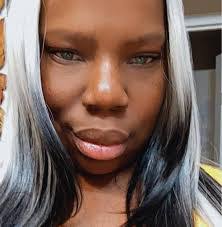 Dominique Hendricks's Instagram, Twitter & Facebook