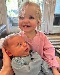 Tara Messer's Instagram, Twitter & Facebook