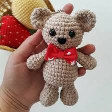 Yasemincicek0 Ayicigin Tarifini Paylasmistim Ama Altlarda Kalmis Soranlar Olmus Tekrar Paylasiyorum Orduklerinize Crochet Bear Knitted Toys Crochet Dolls