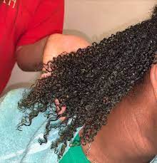 When i want to give my hair the smooth and polished look like i've been to the salon…i blend avocado oil and 1 small fresh avacado. What Does Avocado Do For Your Hair New Avocado Hair Masks For 2021