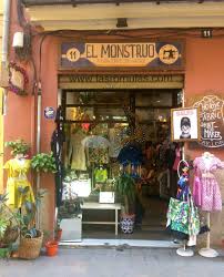 Hotel económico en el centro de valencia, cerca de la catedral o la lonja. Top 10 Vintage Shops In Valencia Nina S Apartment