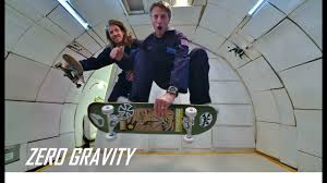 Tony hawk's pro skater 2. Skateboarden Mit Tony Hawk In Der Schwerelosigkeit