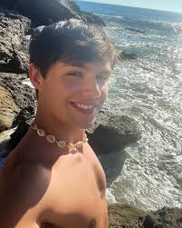 Preston Howard (@prestonhowar) • Instagram photos and videos