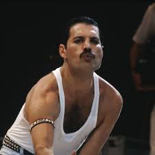 Freddie mercury(queen) — living on my own (1993 radio mix) 03:36. When Did Freddie Mercury Die And Where Was He From Who Is Rami Malek In Bohemian Rhapsody Manchester Evening News
