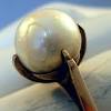To clean your silver and gold jewelry embedded with pearls, it is important to clean each part separately. 1