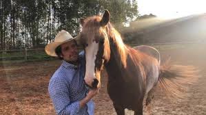 Será que agora a assessoria de marina ruy barbosa vai nos responder. Perto De Assumir Namoro Marina Ruy Barbosa Passa Temporada Em Fazenda De Guilherme Mussi E E Vista Por Moradores Famosos Extra Online