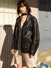 It is basically the classic leather jacket of the 90s with an 80s twist, and a modern style. Lucia Oversized Leather Jacket Awa084w Black Leather Jacket Outfits Leather Jacket Leather Jacket Dress
