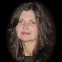 Lori Woodall's Instagram, Twitter & Facebook