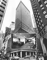 'business identifier code'), dawniej był to 'kod identyfikacyjny banku' (ang. Commerzbank Wikipedia