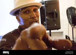 Soul kiss hi-res stock photography and images